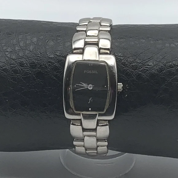 Fossil Women’s Gold Tone Bracelet Watch Black Dial Rectangular Case ES-8823 $_57.PNG?set_id=880000500F main image 3